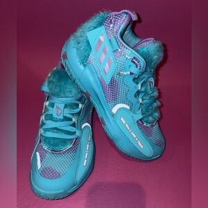 Monsters Inc. x Adidas Dame 7 EXTPLY 'Sulley' basketball shoes boy size 2.5